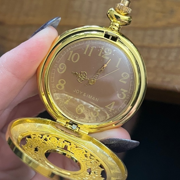 5/$45 Vintage Large 70s 80s Gold Tone Filigree Joy and Iman Pocket Watch C1 - Picture 11 of 11
